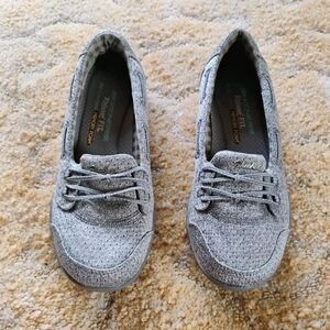 *EUC* SKECHERS BREATHE EASY GOOD INFLUENCE GRAY SNEAKERS  women's size 6